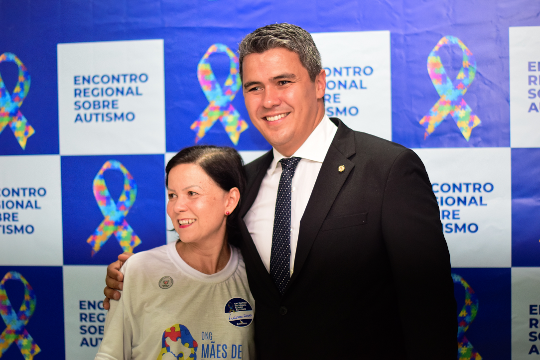 Diego Garcia em evento sobre autismo